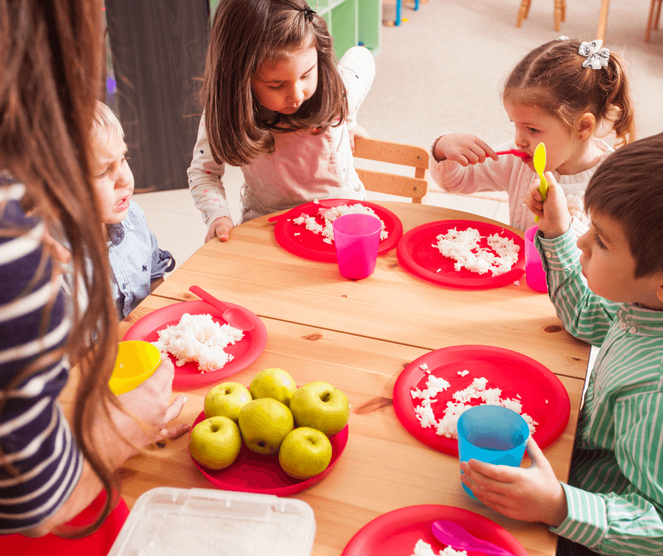 Children eating at Daycare