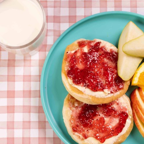 Pikelets-with-jam-and-milk-2-circle Pikelets-with-jam-and-milk-2-circle